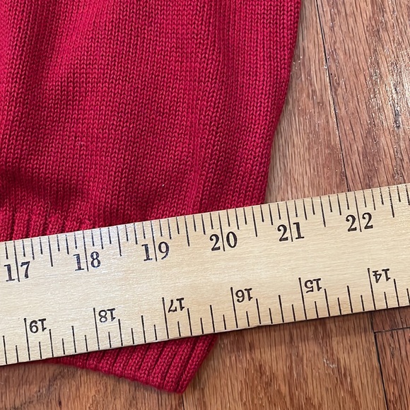 Women’s Red Owl Sweater Size 1x long sleeve the owl appears as if done by hand - Picture 11 of 16